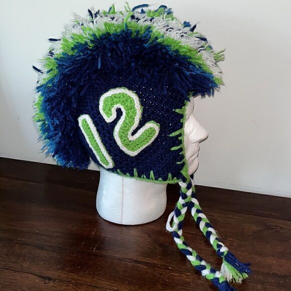 Blue white green 12 Seattle Seahawks mohawk style winter beanie knit tassel cap - Picture 1 of 3